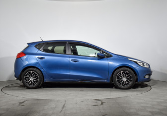 Подержанный автомобиль Kia Ceed Hatchback 2014 года (4 фото)