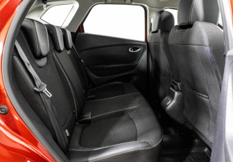 Подержанный автомобиль Renault Kaptur 2020 года (21 фото)