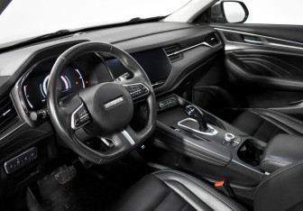 Подержанный автомобиль Haval F7 2021 года (9 фото)