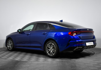 Подержанный автомобиль Kia K5 2021 года (7 фото)