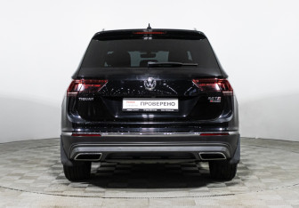 Подержанный автомобиль Volkswagen Tiguan 2017 года (6 фото)