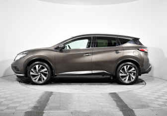 Подержанный автомобиль Nissan Murano Suv 2019 года (8 фото)