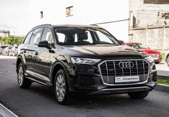 Подержанный автомобиль Audi Q7 2019 года (5 фото)