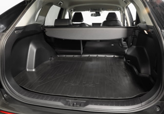 Подержанный автомобиль Toyota RAV4 2021 года (27 фото)
