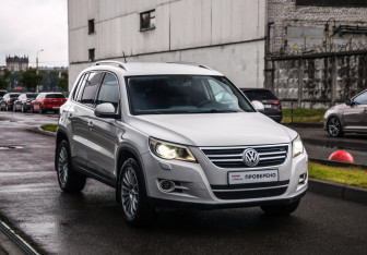 Подержанный автомобиль Volkswagen Tiguan 2008 года (5 фото)
