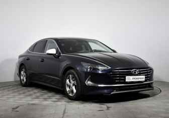 Подержанный автомобиль Hyundai Sonata 2020 года (3 фото)