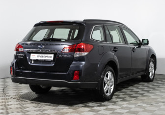 Подержанный автомобиль Subaru Outback Wagon 2011 года (5 фото)