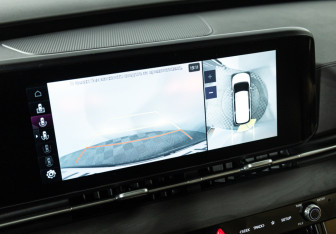 Подержанный автомобиль Kia Carnival 2021 года (25 фото)