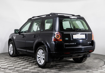 Подержанный автомобиль Land Rover Freelander 2014 года (7 фото)
