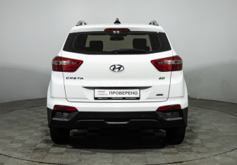 Подержанный автомобиль Hyundai Creta 2016 года (6 фото)