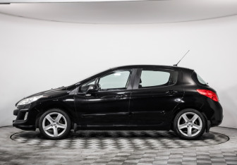 Подержанный автомобиль Peugeot 308 Hatchback 2008 года (8 фото)