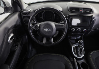 Подержанный автомобиль Kia Soul 2015 года (10 фото)