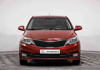 Подержанный автомобиль Kia Rio Sedan 2015 года (2 фото)