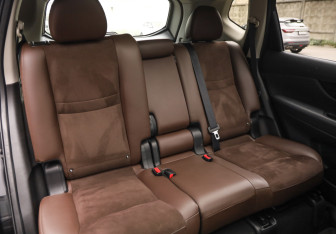 Подержанный автомобиль Nissan X-Trail 2021 года (28 фото)