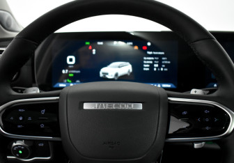 Подержанный автомобиль Jaecoo J8 2024 года (23 фото)