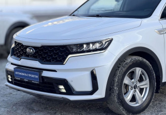 Подержанный автомобиль Kia Sorento 2021 года (8 фото)