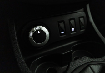 Подержанный автомобиль Renault Duster 2020 года (17 фото)