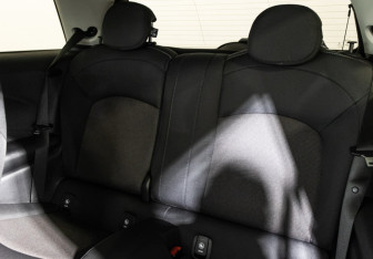 Подержанный автомобиль MINI Hatch 2018 года (10 фото)