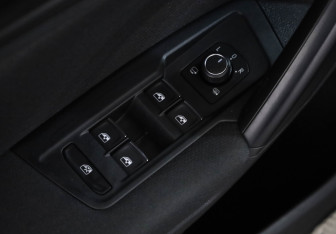 Подержанный автомобиль Volkswagen Tiguan 2019 года (22 фото)