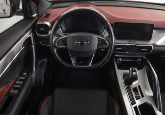 Подержанный автомобиль Geely Coolray 2020 года (11 фото)