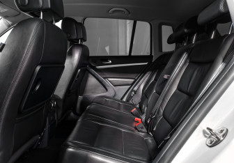 Подержанный автомобиль Volkswagen Tiguan 2015 года (12 фото)
