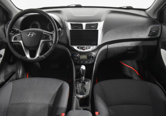 Подержанный автомобиль Hyundai Solaris Sedan 2014 года (13 фото)