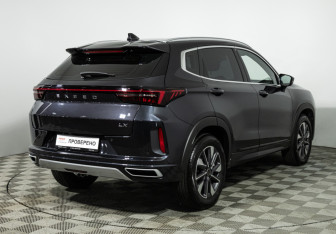 Подержанный автомобиль Exeed LX 2024 года (5 фото)