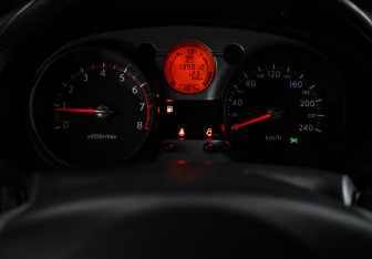 Подержанный автомобиль Nissan Qashqai 2008 года (17 фото)