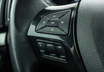 Подержанный автомобиль Ford Explorer 2018 года (16 фото)