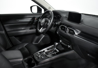 Подержанный автомобиль Mazda CX-5 2021 года (13 фото)