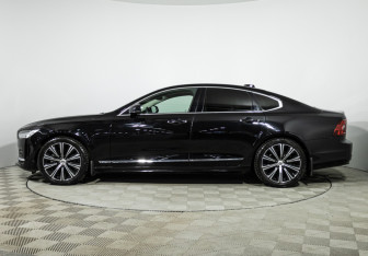 Подержанный автомобиль Volvo S90 2021 года (8 фото)