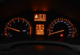 Подержанный автомобиль Toyota Avensis Sedan 2009 года (18 фото)