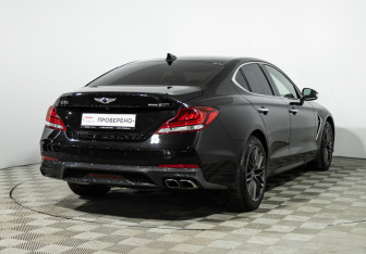 Подержанный автомобиль Genesis G70 2019 года (5 фото)