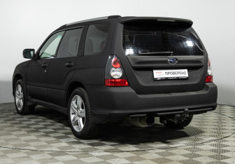 Подержанный автомобиль Subaru Forester Suv 2006 года (7 фото)