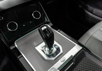 Подержанный автомобиль Land Rover Range Rover Evoque 2019 года (11 фото)