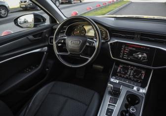 Подержанный автомобиль Audi A6 Wagon 2019 года (12 фото)