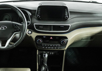 Подержанный автомобиль Hyundai Tucson 2020 года (14 фото)