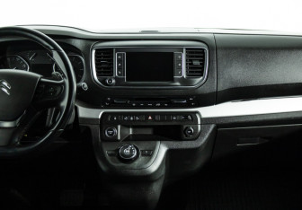 Подержанный автомобиль Citroen SpaceTourer 2020 года (14 фото)