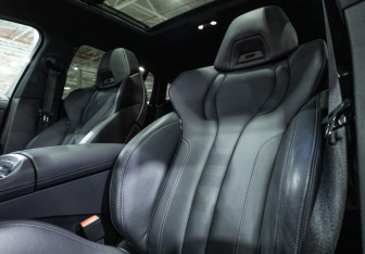 Подержанный автомобиль BMW X6 2021 года (17 фото)