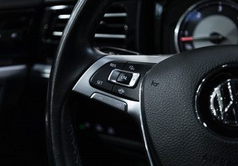 Подержанный автомобиль Volkswagen Touareg 2019 года (27 фото)