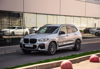 Подержанный автомобиль BMW X3 2018 года (4 фото)