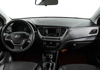 Подержанный автомобиль Hyundai Solaris Sedan 2018 года (13 фото)