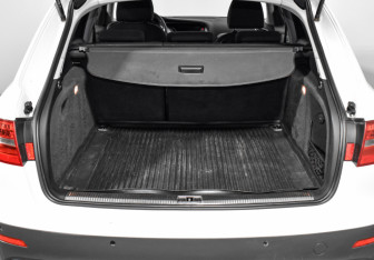 Подержанный автомобиль Audi A4 allroad 2012 года (18 фото)