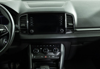 Подержанный автомобиль Skoda Karoq 2020 года (14 фото)