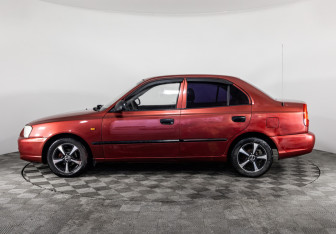 Подержанный автомобиль Hyundai Accent Sedan 2005 года (8 фото)