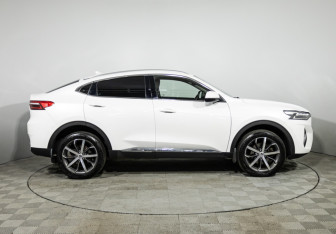 Подержанный автомобиль Haval F7x 2021 года (4 фото)