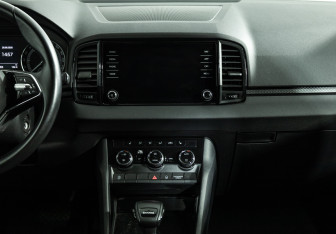 Подержанный автомобиль Skoda Karoq 2020 года (14 фото)