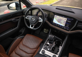 Подержанный автомобиль Volkswagen Touareg 2020 года (9 фото)