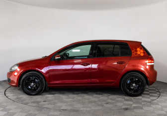 Подержанный автомобиль Volkswagen Golf Hatchback 2011 года (8 фото)
