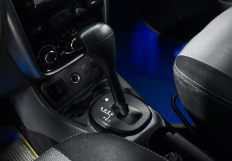 Подержанный автомобиль Renault Duster 2012 года (11 фото)